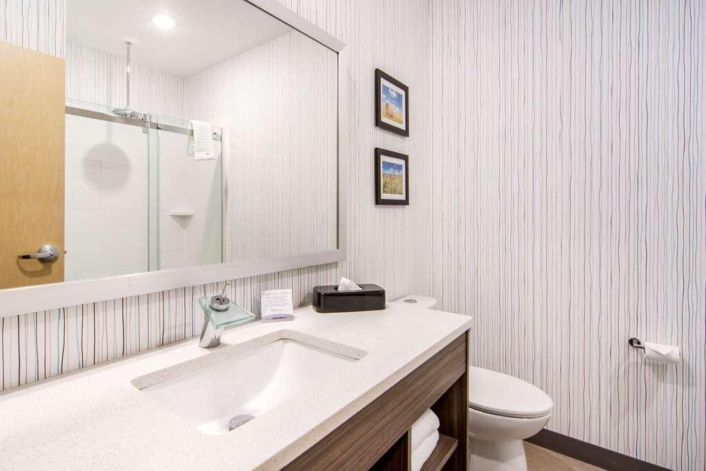 Comfort Inn & Suites North Battleford Exteriör bild