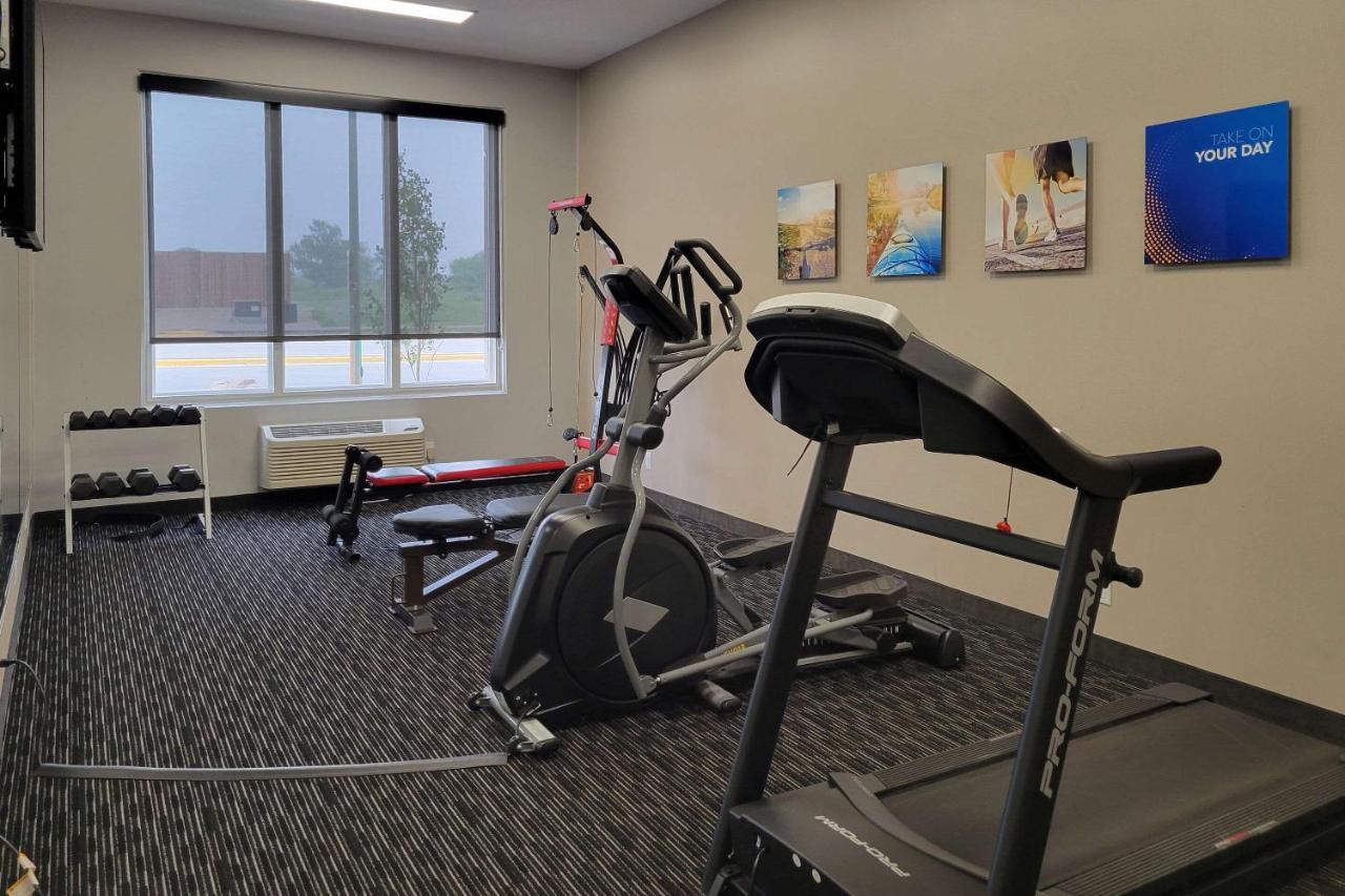 Comfort Inn & Suites North Battleford Exteriör bild