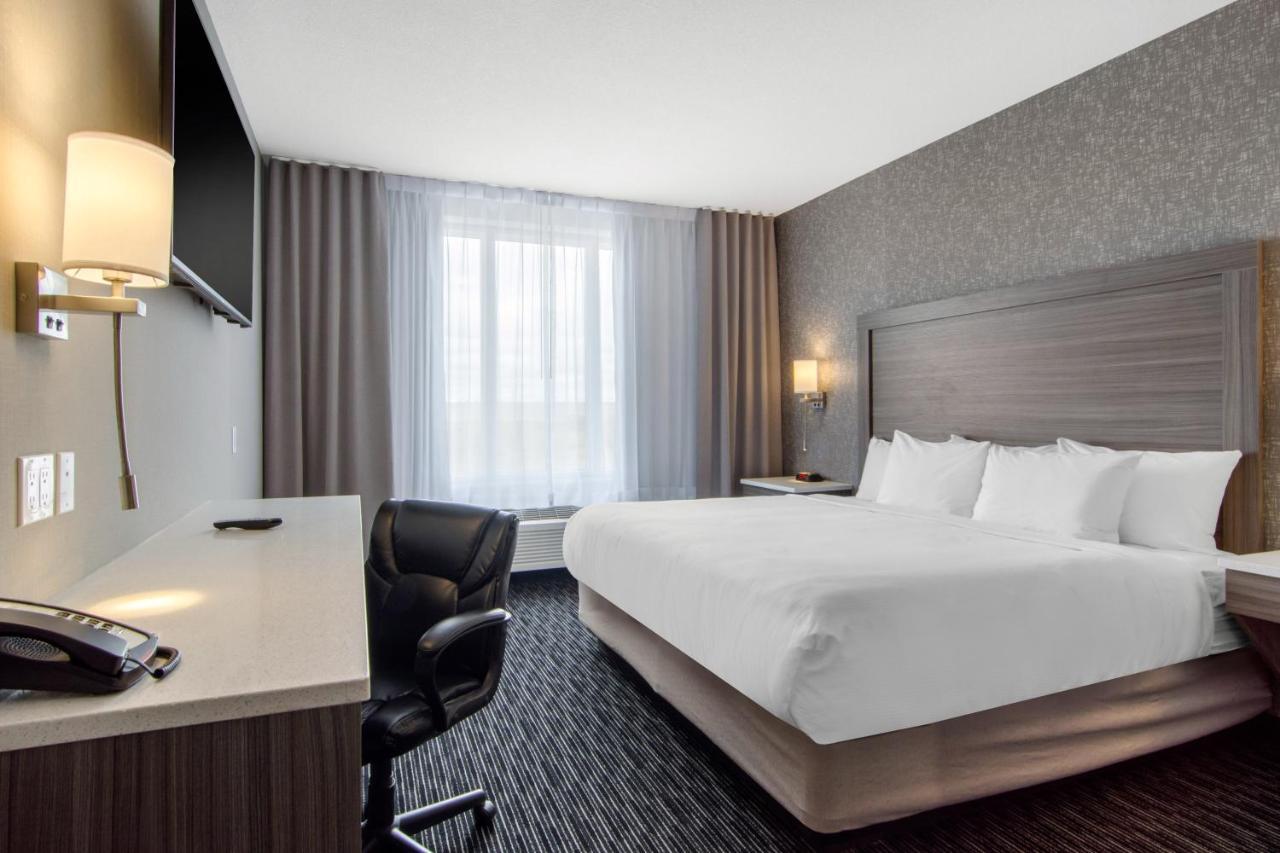 Comfort Inn & Suites North Battleford Exteriör bild