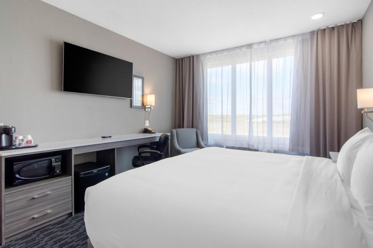 Comfort Inn & Suites North Battleford Exteriör bild