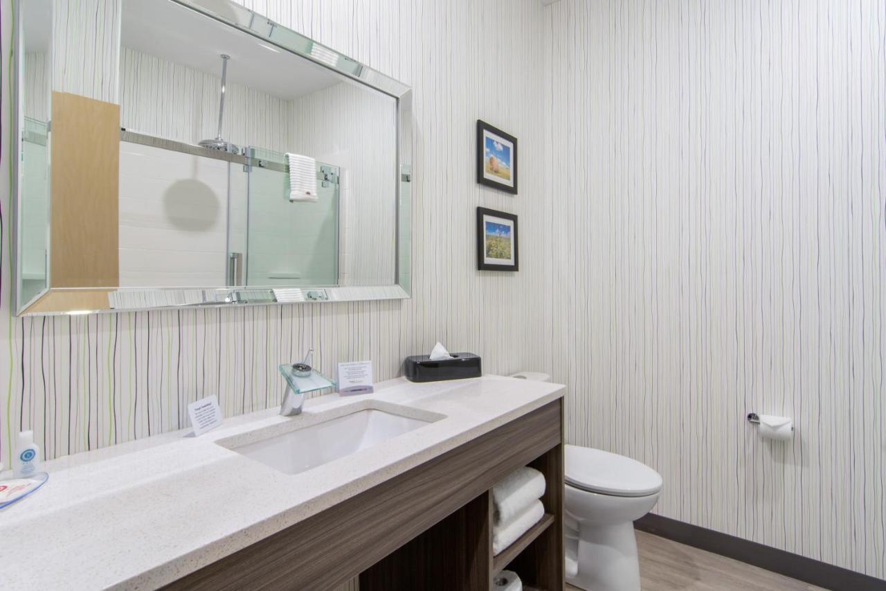 Comfort Inn & Suites North Battleford Exteriör bild